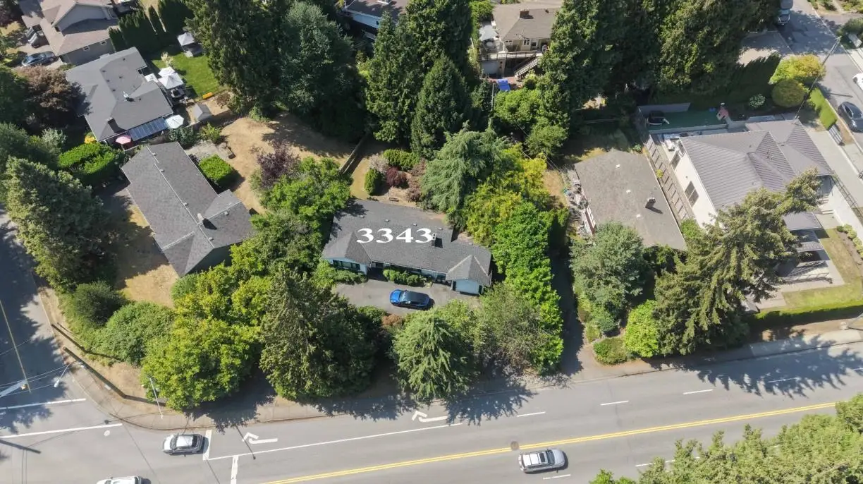 3343 HIGHLAND BOULEVARD, North Vancouver BC V7R 2Y2
