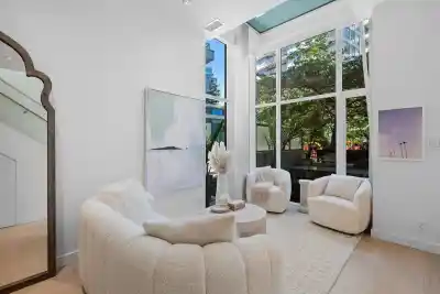 141 E 1ST AVENUE, Vancouver BC V6A 0E8