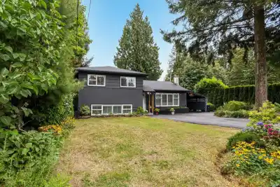 3020 THORNCLIFFE DRIVE, North Vancouver BC V7R 2T1