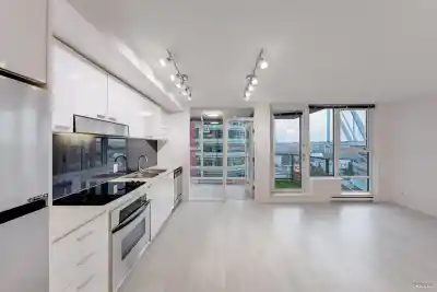 1509 111 W GEORGIA STREET, Vancouver BC V6B 1T8