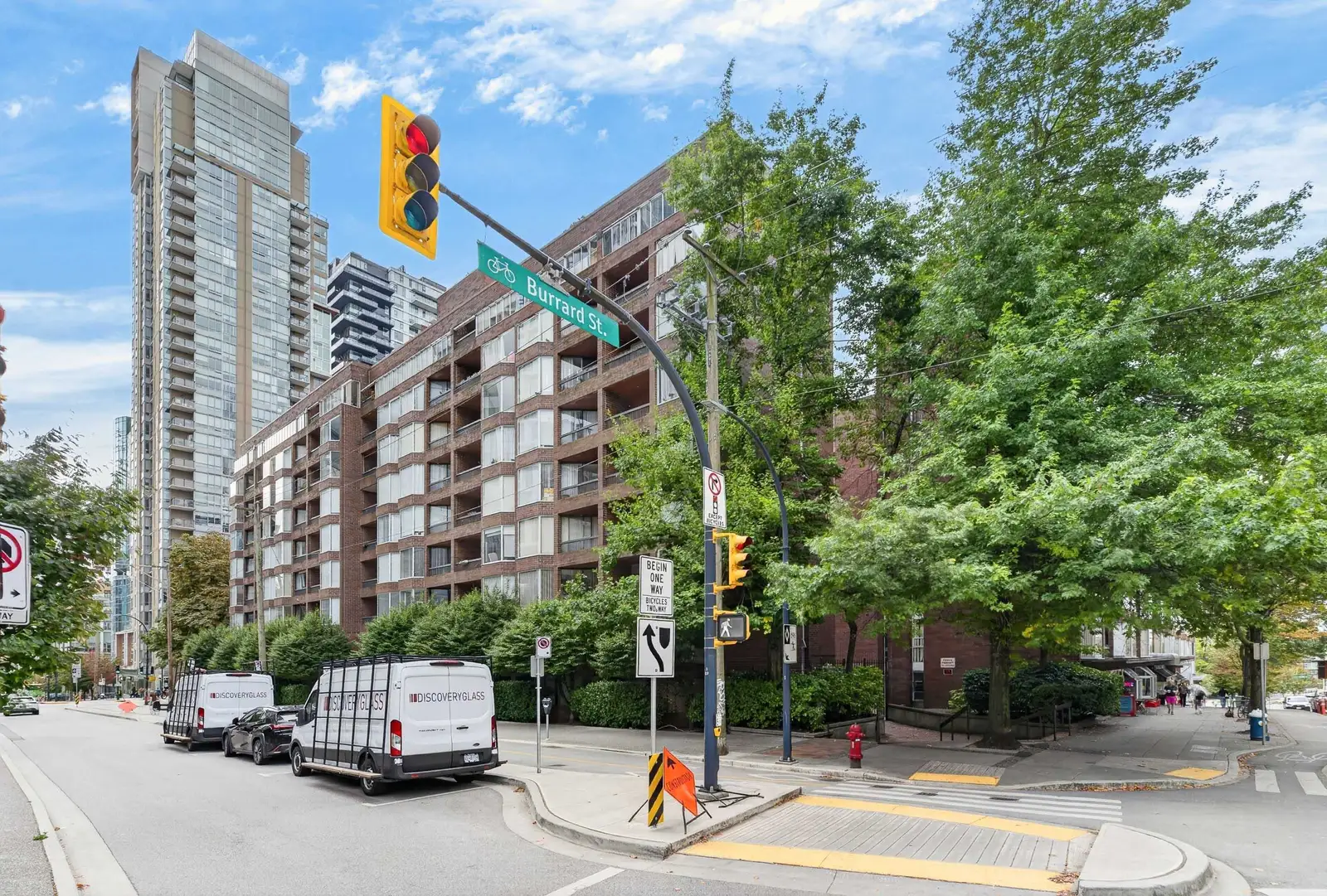 313 950 DRAKE STREET, Vancouver BC V6Z 2B9