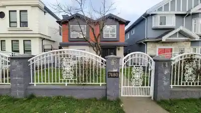 7480 MAIN STREET, Vancouver BC V5X 3J8