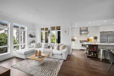305 168 E 35TH AVENUE, Vancouver BC V5W 1A6