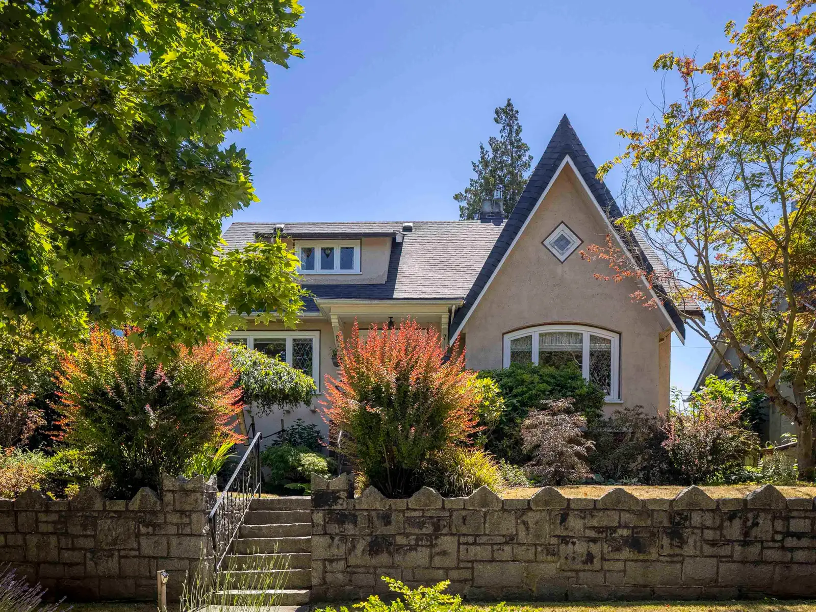 4234 W 9TH AVENUE, Vancouver BC V6R 2C5
