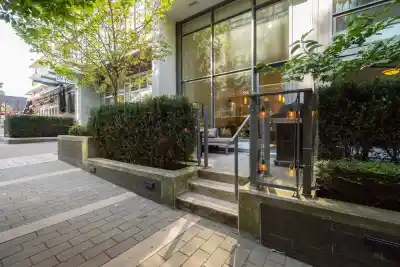 155 W 2ND AVENUE, Vancouver BC V5Y 0L8