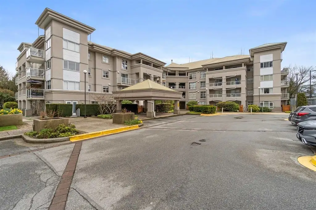 407 10533 UNIVERSITY DRIVE, Surrey BC V3T 5T7