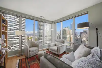 1607 989 NELSON STREET, Vancouver BC V6Z 2S1