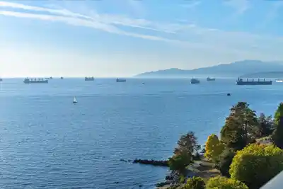 1601 1995 BEACH AVENUE, Vancouver BC V6G 2Y3