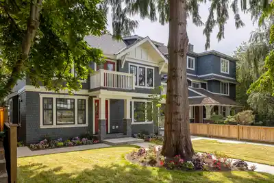 2566 W 2ND AVENUE, Vancouver BC V6K 1J8