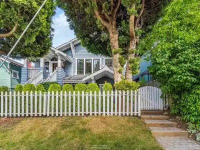 436 LAKEWOOD DRIVE, Vancouver BC V5L 4L7