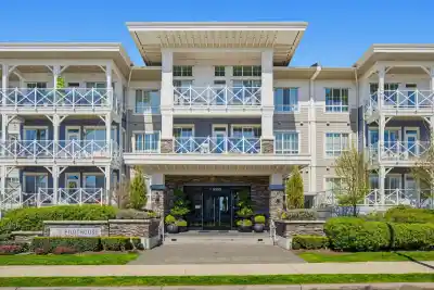217 5535 ADMIRAL WAY, Delta BC V4K 0E3