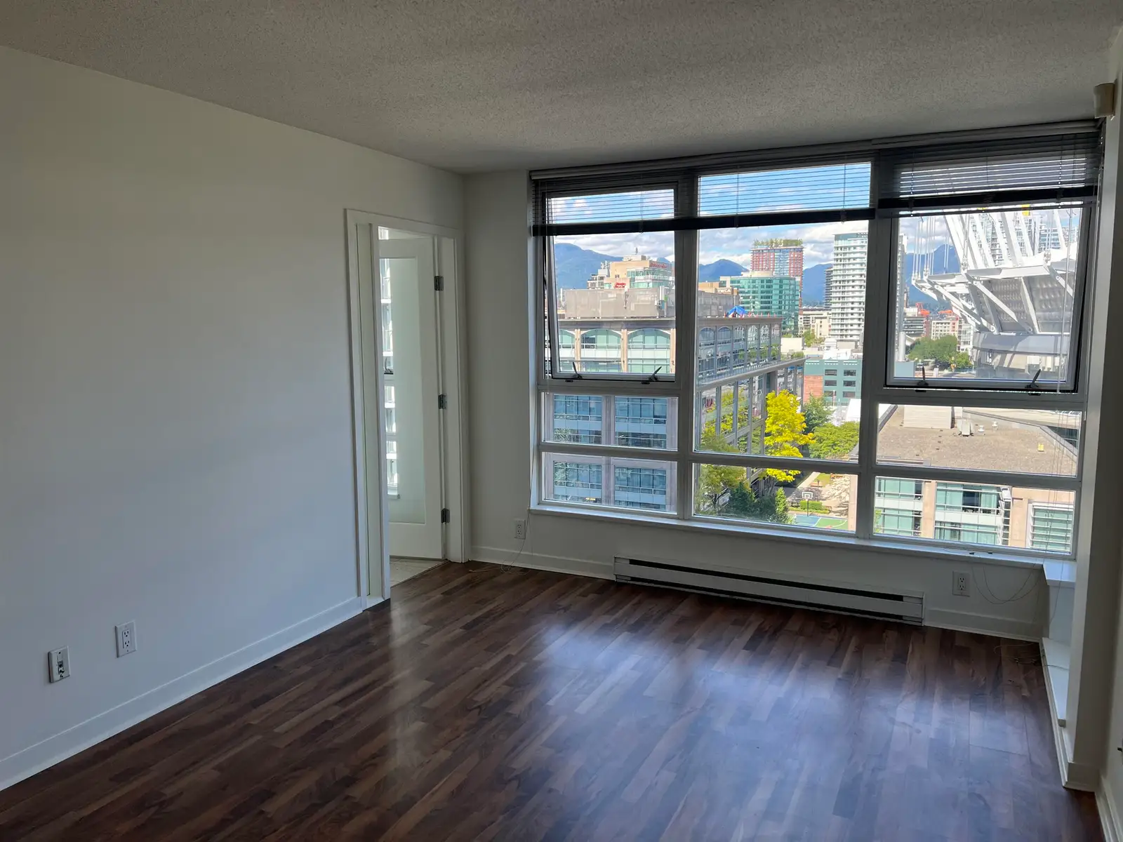 1707 939 EXPO BOULEVARD, Vancouver BC V6Z 3G7
