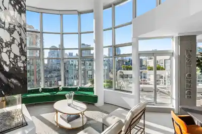 PH 1701 189 DAVIE STREET, Vancouver BC V6Z 2X9
