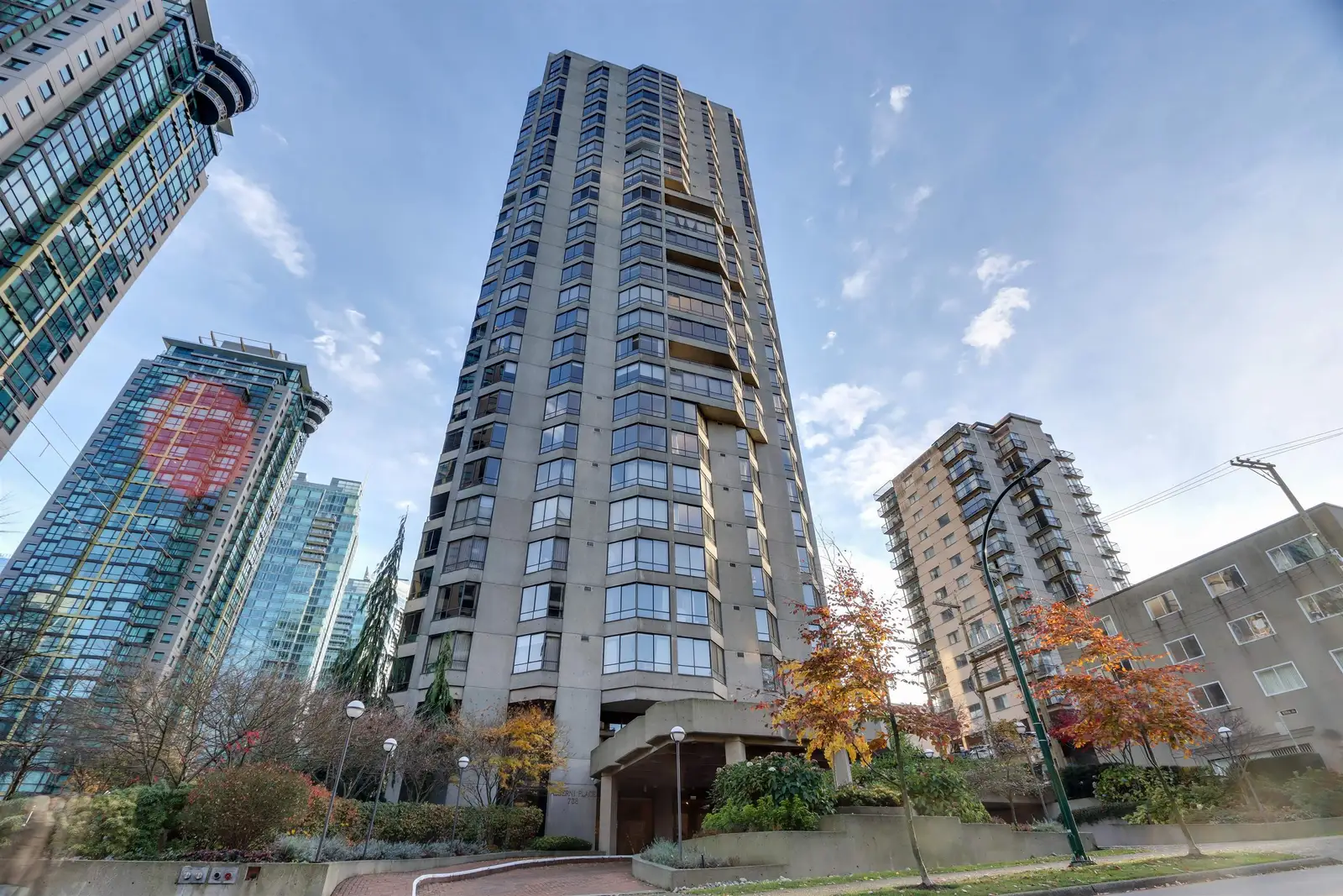 701 738 BROUGHTON STREET, Vancouver BC V6G 3A7
