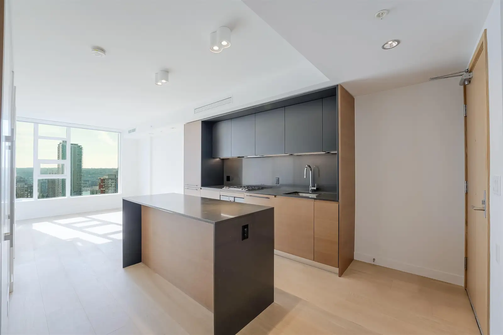 2710 1289 HORNBY STREET, Vancouver BC V6Z 0G7