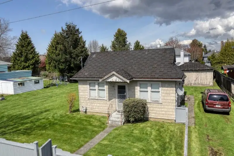 5211 MAPLE ROAD, Richmond BC V7E 1G2