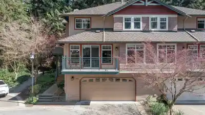 1188 STRATHAVEN DRIVE, North Vancouver BC V7H 2Z6