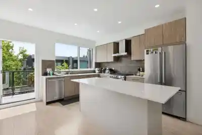 38 3597 MALSUM DRIVE, North Vancouver BC V7G 0B2
