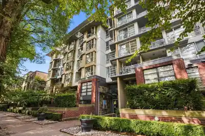403 2137 W 10TH AVENUE, Vancouver BC V6K 4W4