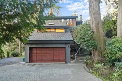 5312 MARINE DRIVE, West Vancouver BC V7W 2P8