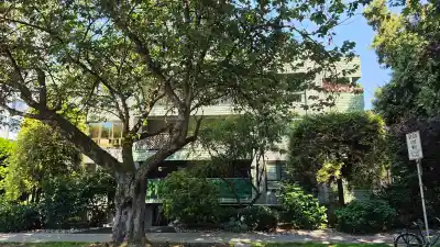 406 1717 HARO STREET, Vancouver BC V6G 1H1