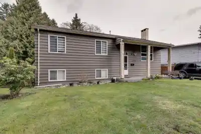 10969 86A AVENUE, Delta BC V4C 2Y3