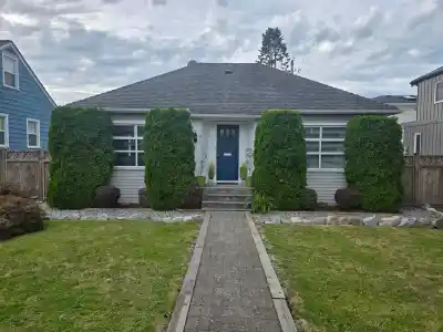 211 DOUGLAS CRESCENT, Richmond BC V7B 1E4