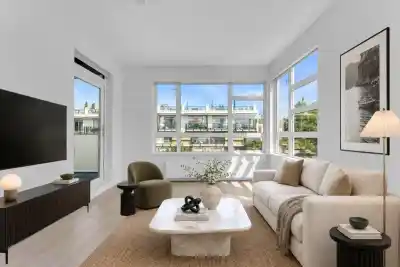 315 711 W 14TH STREET, North Vancouver BC V7M 3E8