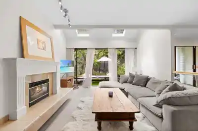 12 4957 MARINE DRIVE, West Vancouver BC V7W 2P5