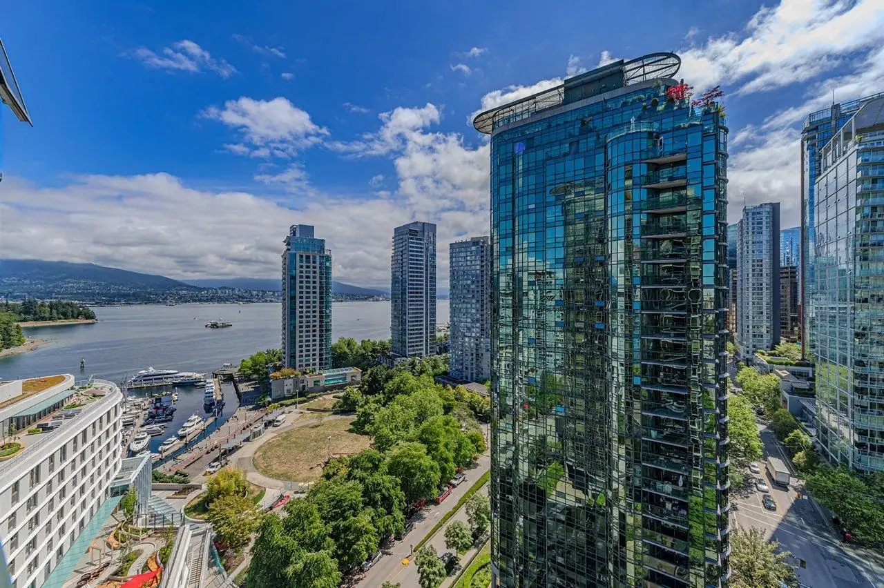 1806 588 BROUGHTON STREET, Vancouver BC V6G 3E3