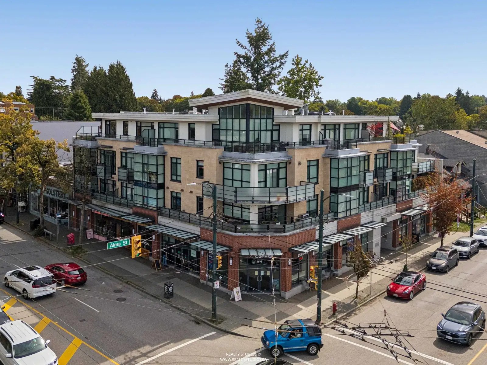 306 2020 ALMA STREET, Vancouver BC V6R 3P9