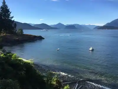 7145 CLIFF ROAD, West Vancouver BC V7W 2L3