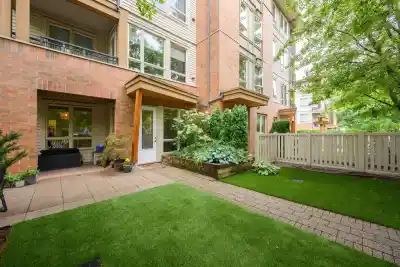 112 2601 WHITELEY COURT, North Vancouver BC V7J 2R7