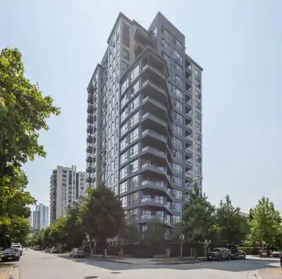 901 3520 CROWLEY DRIVE, Vancouver BC V5R 6G9