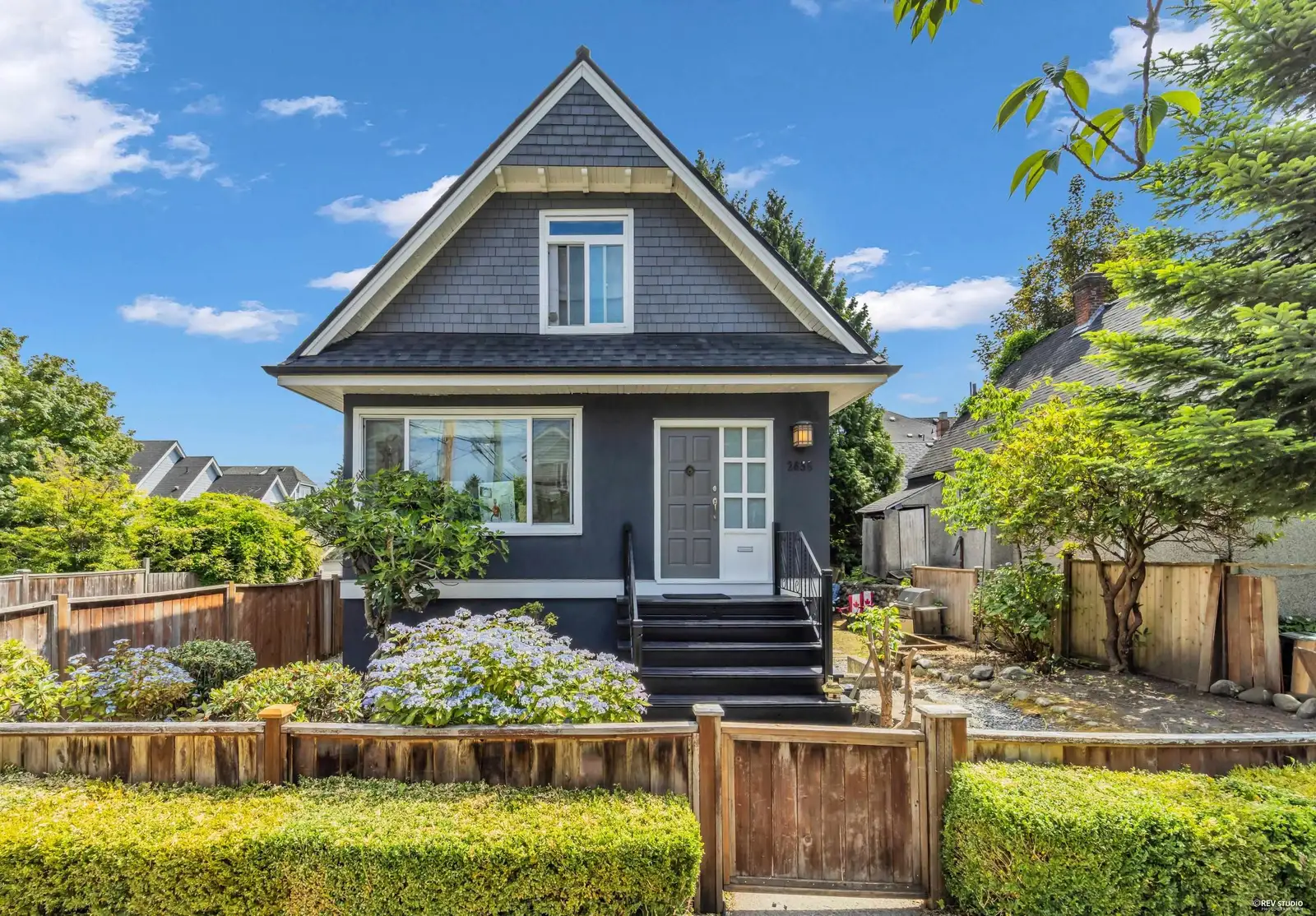 2636 PRINCE ALBERT STREET, Vancouver BC V5T 3X3