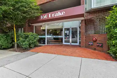 206 950 DRAKE STREET, Vancouver BC V6Z 2B9