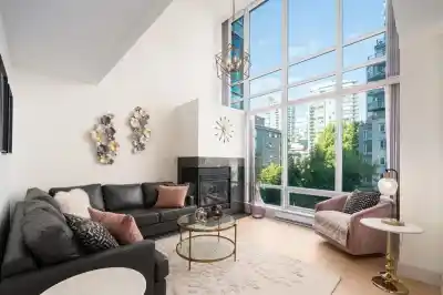 408 590 NICOLA STREET, Vancouver BC V6G 3J8