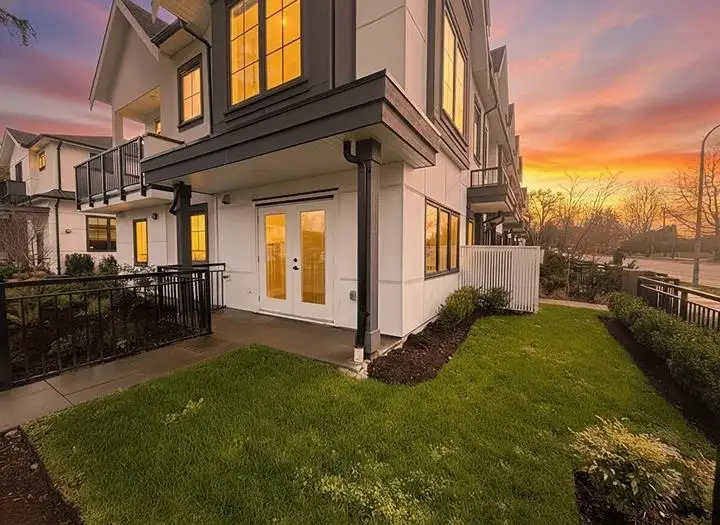 9 9500 GARDEN CITY ROAD, Richmond BC V7A 2S2