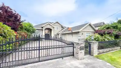 6571 CHATSWORTH ROAD, Richmond BC V7C 3S4