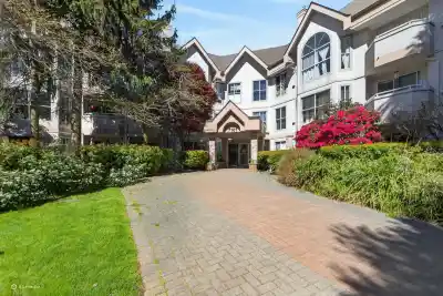 117 7161 121 STREET, Surrey BC V3W 1G8