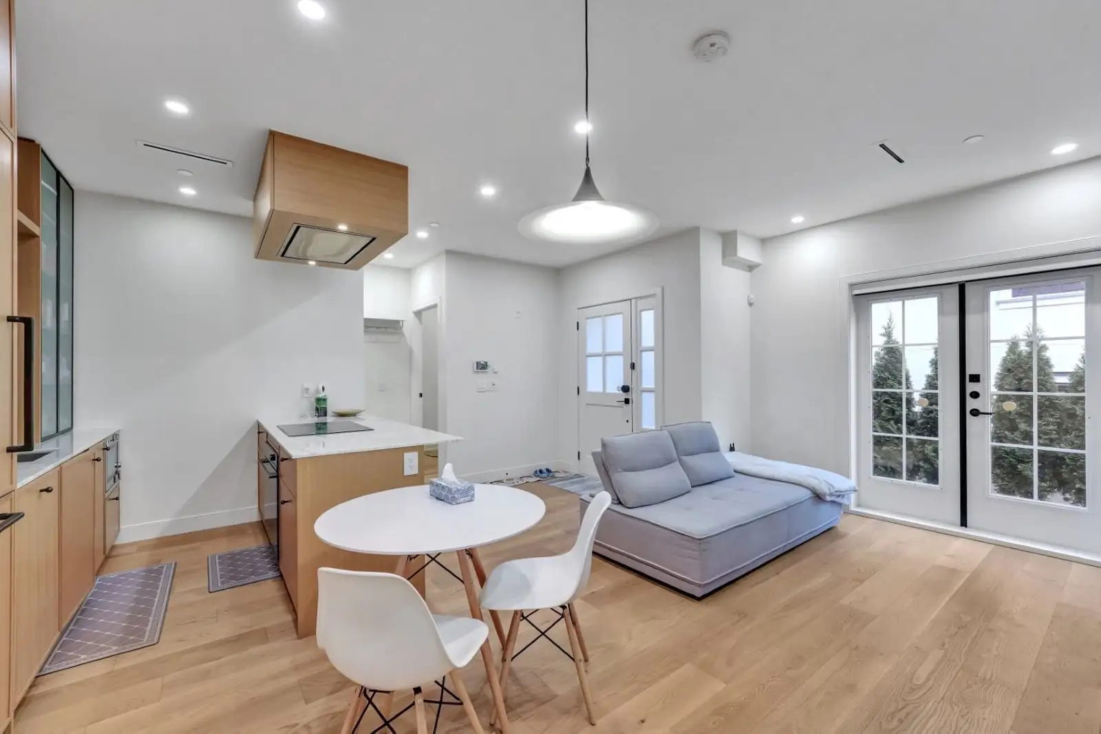 1232 W 26TH AVENUE, Vancouver BC V6H 2A9