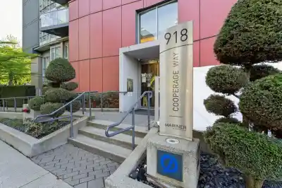 2201 918 COOPERAGE WAY, Vancouver BC V6B 0A7