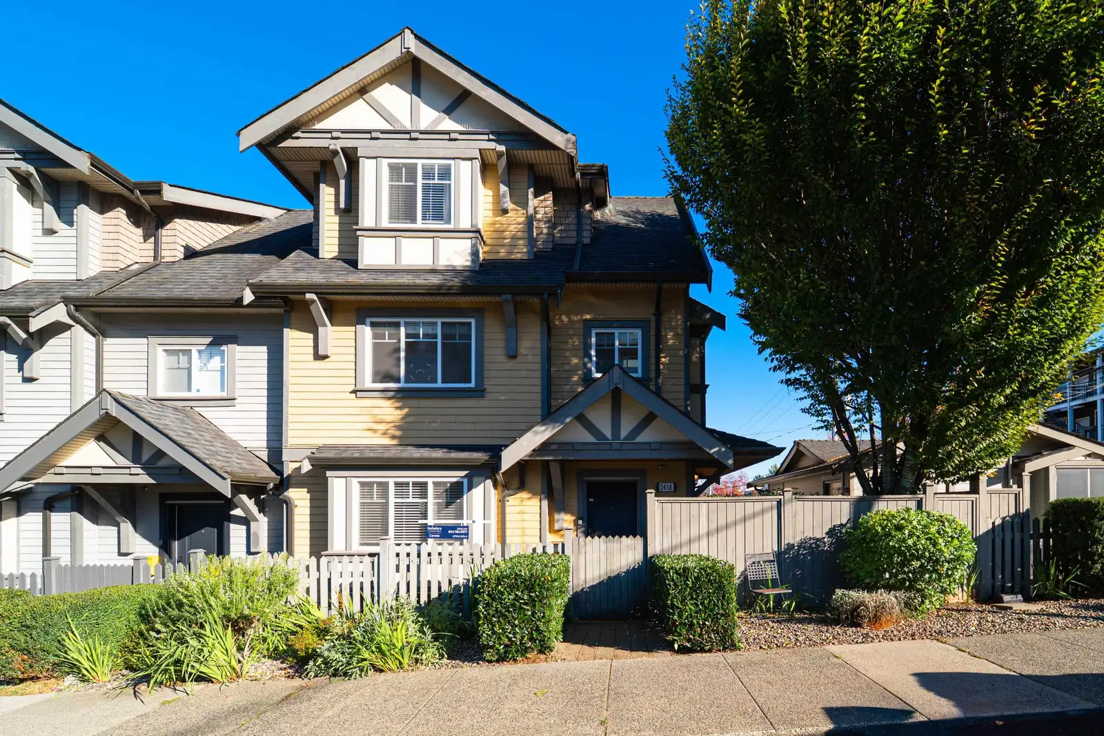 2418 ST. CATHERINES STREET, Vancouver BC V5T 3X9