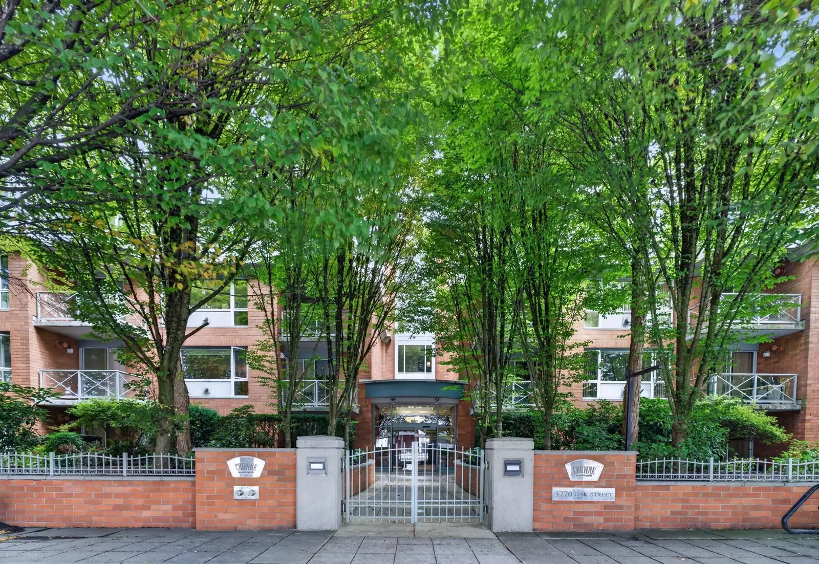 213 5770 OAK STREET, Vancouver BC V6M 4M5