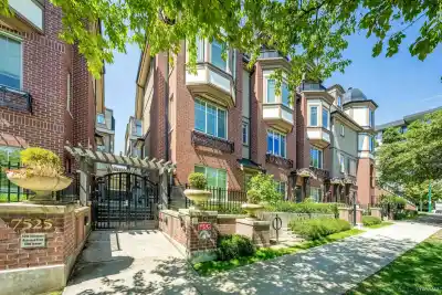 7519 YUKON STREET, Vancouver BC V5X 2Y4