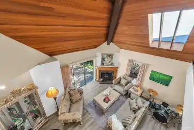 1040 JEFFERSON AVENUE, West Vancouver BC V7T 2A5