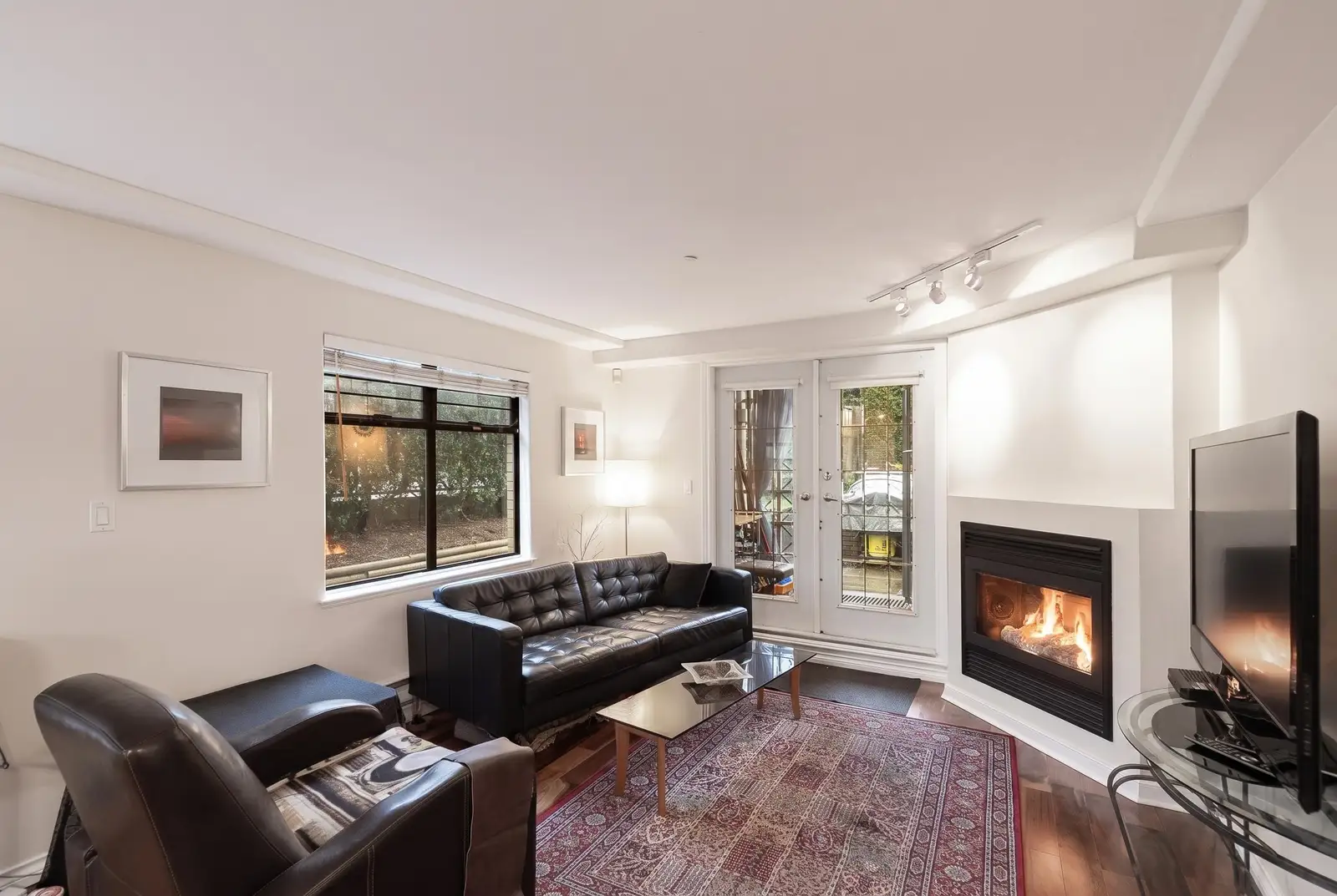 101 2829 ASH STREET, Vancouver BC V5Z 4P5