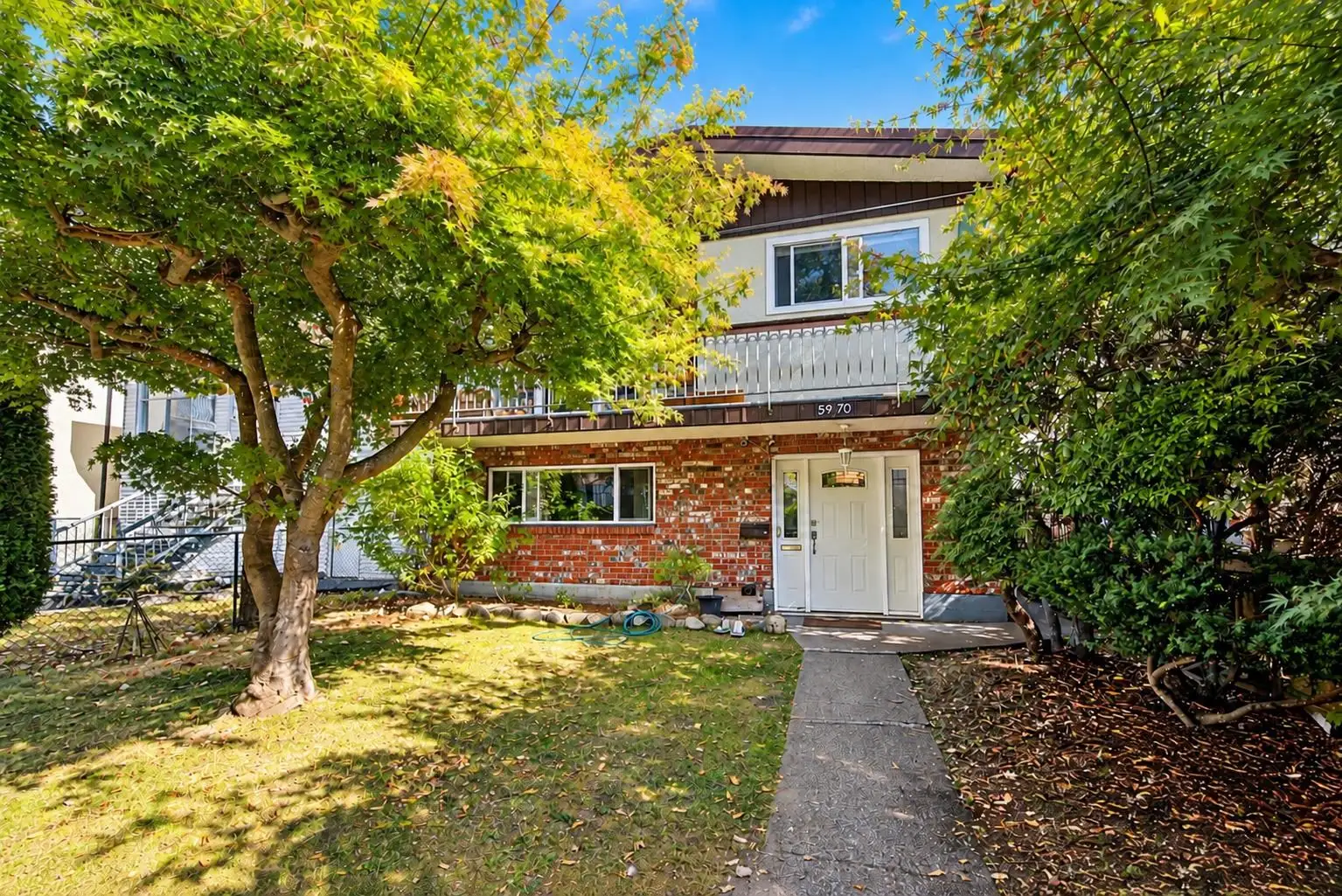 5970 JOYCE STREET, Vancouver BC V5R 4J2