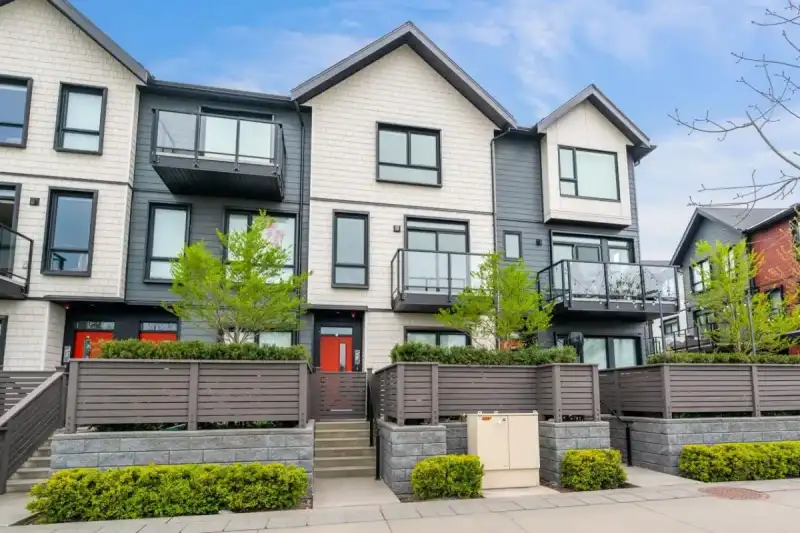 131 4738 HEMLOCK WAY, Tsawwassen