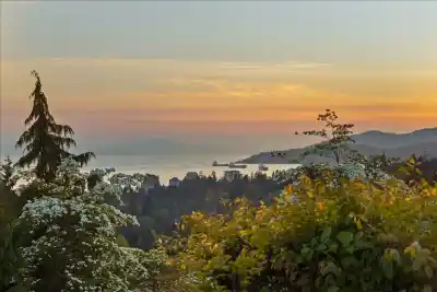 982 BRAESIDE STREET, West Vancouver BC V7T 2K8